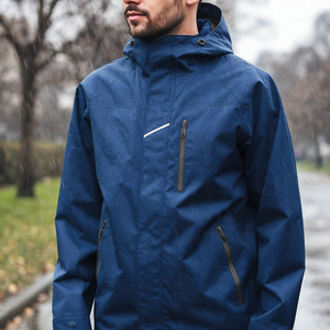 เสื้อกันฝนสำหรับผู้ชาย เสื้อแจ็คเก็ตกันลมสำหรับเดินป่า สตรีทแวร์ เสื้อโค้ทกันน้ำ ผ้าโพลีเอสเตอร์ผสมสแปนเด็กซ์ 100% - Product Image 6