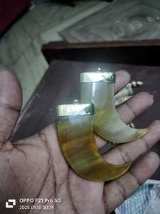 Colgantes de colmillo y cuerno de hueso hechos a mano hechos a medida Cuentas blancas de belleza cruda que evocan el espíritu de la naturaleza Elegancia atemporal - Product Image 5