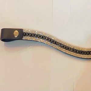 Banda para cejas de caballo de cuero negro hecha a mano en forma de onda de suministro al por mayor con cadena de diamante de cristales negros y transparentes de 5 filas de diseñador - Product Image 6