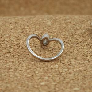 Anillo de Diamante Cultivado en Laboratorio, Brillante y Exquisito, Corte Marquesa, Oro Blanco/Amarillo/Rosa, VVS2, Certificado IGI, Regalo de Boda Premium para Mujer - Product Image 3