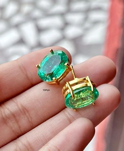 ต่างหูมรกตหรูหราปรับแต่งได้ขายส่งเครื่องประดับอัญมณีต่างหูสตั๊ดมรกตทำด้วยมือเครื่องประดับอัญมณีธรรมชาติ - Product Image 2