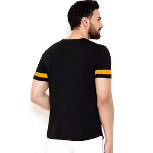 Dernier modèle de t-shirt de couleur noire pour hommes 260 GSM Cotton Polyester Fabric Men's Wear Tee Shirt - Product Image 5