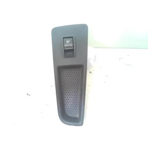 แผงปุ่มด้านหน้าขวาแลนเซีย เดลต้า ซีรีส์ที่ 3 735474942(08>11) - Product Image 1
