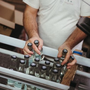 Pack 24 x 25cl Tónico de Cultivo Agua Bitter Soda Gin Tonic Venta Mayorista Evento Precio Artesanía Natural Mezclador Frescura natural - Product Image 4