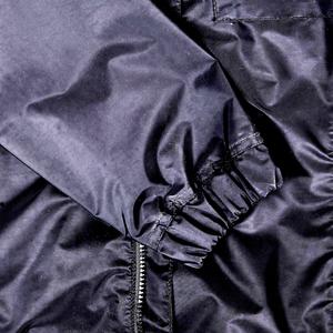 Conception personnalisée avec votre propre logo Vestes en polyester noir pour hommes Fermeture à glissière de couleur unie pour hommes - Product Image 6