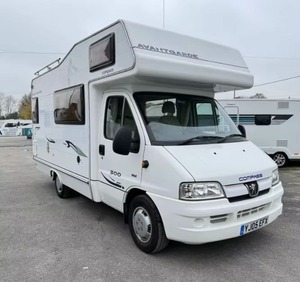 Autocaravana de Lujo RENEGADE VALENCIA 38RB 2021, Euro 5, Blanca, para 4-6 Pasajeros, Usada para Camping, con Baño, Económica, con Espacio para Dormir - Product Image 1