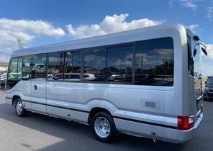 Toyota Coaster GDB70 4x4 2023 d'occasion en parfait état - Product Image 3
