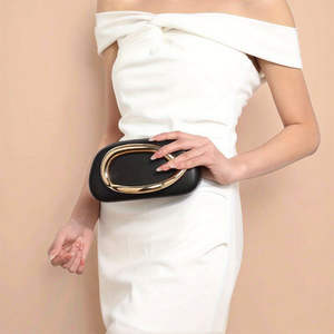 กระเป๋าถือหนัง PU ทรงสี่เหลี่ยมหรูหราพร้อมโซ่ถอดออกได้และตกแต่งโลหะกระเป๋าคลัทช์สำหรับงานราตรีมีสไตล์ - Product Image 6