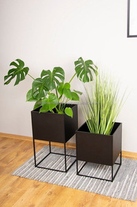 Jardinière dorée de petite taille avec support en métal pour table de décoration intérieure Pot de fleur décoratif personnalisé pour jardin - Product Image 2