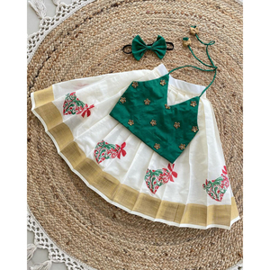 Tema navideño Jingle Bells Niños Niñas Indian Lehenga Falda Blusa con diadema a juego Algodón Ropa de bebé Vestido de Navidad - Product Image 1