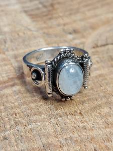 Bague de réglage de lunette ovale en pierre de lune arc-en-ciel faite à la main en argent sterling 925 pour mariage et fête - Product Image 4