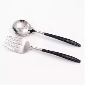 Cuchara y tenedor de servidor de ensalada de metal plateado a granel al por mayor con mango de color esmalte negro para servidor de ensalada de mesa de comedor - Product Image 1