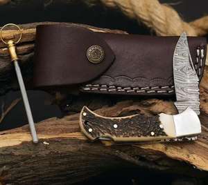 มีดพับใบมีดเหล็กดามัสกัสทำมือ ด้ามเขาสัตว์ รับผลิตตามแบบ OEM มีดพกพาสำหรับตั้งแคมป์ มีดเกรดอุตสาหกรรม - Product Image 3