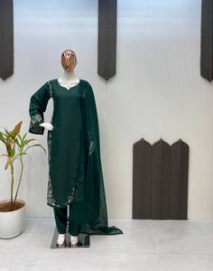 Conjunto de Kurta de Chifón Georgette Sintético con Bordado para Mujer, Diseño Fabzone, Estilo Vintage, Secado Rápido, Corte Holgado para Adultos, Ideal para Fiestas - Product Image 4