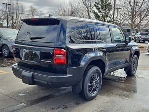 Toyota Land Cruise R 79 Cabine double 4x4 4.2L 5 vitesses MT 2023 certifié propre et d'occasion - Product Image 5