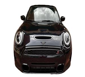 Auto 2024 con Tracción en las Cuatro Ruedas, Bajo Kilometraje, Caja de Cambios Automática, Volante a la Izquierda, Combustible Gasolina/Eléctrico - Product Image 1