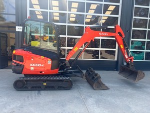 Miniexcavadora Compacta Kubota KX030-4 de Alta Calidad, 2.8 Toneladas, Diésel, Hidráulica, Pocas Horas de Uso, Excelente Estado - Product Image 1