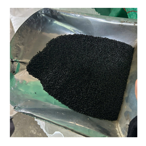 Graines de basilic de haute qualité aux propriétés gonflantes exceptionnelles, idéales pour les boissons et les jus prêts à boire - Product Image 1