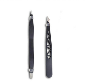 Pince à sourcils ergonomique à pointe inclinée Confort et contrôle pour des séances prolongées - Product Image 4