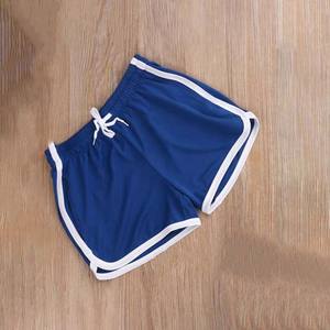 กางเกงขาสั้นผู้ชายผ้าโพลีเอสเตอร์เอวสูงแบบผูกเชือกสไตล์ลำลองชุดกีฬาฤดูร้อนสีตัดกัน - Product Image 4