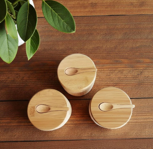 Boîte à sel et épices artisanale en bois avec couvercle, conteneur de rangement pour assaisonnements en bois naturel massif pour la cuisine, la salle à manger et la table - Product Image 4