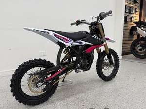 Moto tout-terrain électrique Hyper Bee 48V à 3 vitesses pour jeunes pilotes, forte capacité de montée, contrôle fluide - Product Image 5