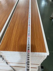 Mattonelle del soffitto del <span class=keywords><strong>PVC</strong></span> di alta qualità interna per la decorazione della sala di legno grano di laminazione a prova di umidità pannello - Product Image 2