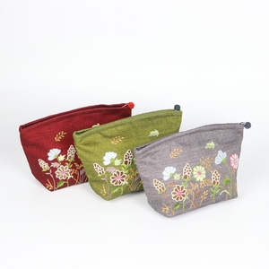 Zipper Polyester Classic Thai Binh's Linen Fabric <b>Purse</b> With Curved Opening Hand-sewn Glass Bead and Grass Patterns - Product Image 3