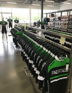 Maillot de cyclisme à fermeture éclair complète pour hommes Chemise de vélo respirante à séchage rapide avec poches arrière Longueur courte - Product Image 4