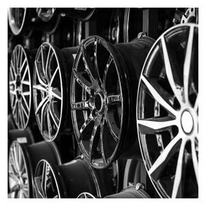 ชุดประกอบล้ออลูมิเนียมเกรดพรีเมี่ยมคุณภาพการส่งออกพร้อมตลับลูกปืนหล่อลื่นล่วงหน้าเพื่อการใช้งานที่ราบรื่นป้องกันการเกิดสนิม - Product Image 3