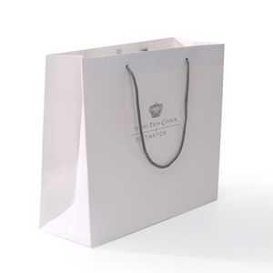 Wholesale White Kraft Paper Recyclable Biodegradable <b>Gift</b> Bag Printed Offset for Clothes Shopping Packaging (Custom Size) - Product Image 4