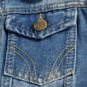 เสื้อกั๊กยีนส์ผู้ชาย ระบายอากาศได้ดี คุณภาพสูง สวมใส่สบาย ผ้าฝ้าย 100% ดีไซน์โดดเด่น ไซส์ใหญ่ สไตล์ลำลอง รับผลิตแบบ OEM สำหรับผู้ใหญ่ - Product Image 6