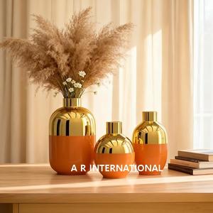 Juego Único de 3 Jarrones de Hierro Dorado de Lujo Nórdico, Modernos y Populares, Jarrones de Metal para Mesa, Adorno para el Hogar para Bodas y Otras Ocasiones - Product Image 4