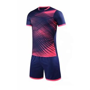OEM Nouveau sur mesure en gros Maillot de football de qualité supérieure Kit de football Unisexe Uniforme d'équipe Polyester Respirant Vêtements de sport Séchage rapide - Product Image 3