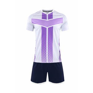 Vente en gros de vêtements de football unisexes de haute qualité maillots de football respirants avec manches courtes uniformes de football pour enfants - Product Image 1