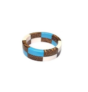 กำไลเรซิ่นสีสันหลากหลาย ราคาขายส่งจากผู้ผลิตที่ดีที่สุด คุณภาพเยี่ยม เหมาะสำหรับผู้หญิงและเด็กผู้หญิง สวมใส่ในงานปาร์ตี้ - Product Image 4