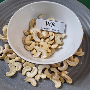 SANTIGO Anacardos rotos Anacardos WS Blanco Split Embalaje personalizado Kaju Badam - Product Image 1