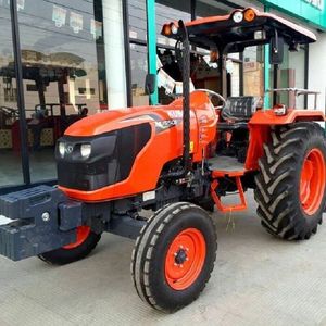 Tracteur à roues Kubota L466 avec chargeur frontal couleur orange - Product Image 5