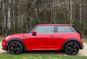 SUV Hatchback 2024 Automático con Tracción en las Cuatro Ruedas, Volante a la Izquierda, Asientos de Cuero, R18, Gasolina, Techo Panorámico - Product Image 5