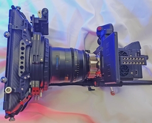 (HY) RED DSMC2 Helio 8K Cámara de Cine Digital + Kits - Product Image 4