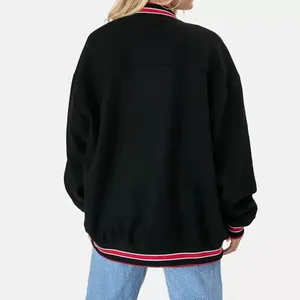 Veste universitaire pour femmes de qualité supérieure dans des couleurs à la mode Vestes pour femmes Logos personnalisés Vêtements sur mesure vibrants - Product Image 4