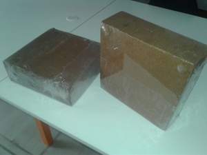 Bloque de turba de coco Premium de 5kg para productos agrícolas para mejorar el suelo - Product Image 3