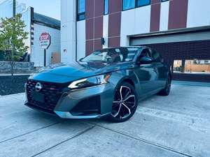 CLEAN Nissan Altima 2.5 SR FWD 2024, conduite à gauche - Product Image 3