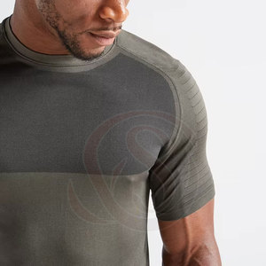 T-shirt de sport personnalisé pour homme, coupe classique, respirant, en toile et élasthanne/polyester, col rond, manches courtes, pour la course et la gym - Product Image 5