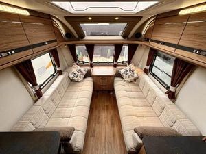 Compre una Autocaravana Moderna Mini para 4 Personas, Remolque para Campamento, Viajes Todoterreno, al Mejor Precio al por Mayor - Product Image 2