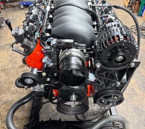 Motores Chevrolet Supercargados, Motores V8 Supercargados, Incluida la Transmisión 6L90E para la Construcción de Vehículos Personalizados para EE. UU. y Canadá - Product Image 2