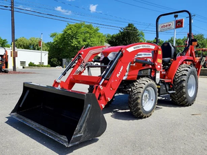 Massey Ferguson 1E.35 Nuevo Tractor Cargador con Retroexcavadora 4x4, Motores de 40HP, 70HP, 45HP, 30HP, 120HP, 10HP, Caja de Cambios, Bomba y Rodamientos - Product Image 2