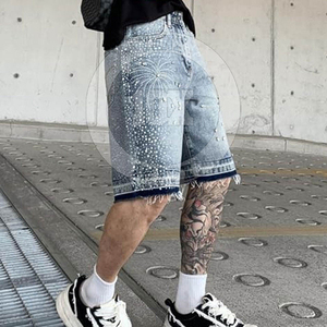 Venta en línea Cintura elástica Pantalones cortos deportivos de secado rápido para Fitness Hecho en Pakistán Pantalones cortos con diamantes de imitación - Product Image 3