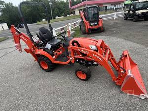 รถแทรกเตอร์ล้อยางคูโบต้า BX23S ดีเซล ปี 2025 ขับเคลื่อน 4 ล้อ 40 แรงม้า สภาพใหม่ เครื่องยนต์ 40 แรงม้า ปั๊มและชุดเกียร์เป็นส่วนประกอบหลัก กำลังขับเคลื่อน 40 แรงม้า - Product Image 3