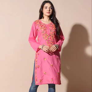Mujeres elegante Rosa algodón Kurti cómodo suave tela hermoso diseño de flores elegante invierno fiestas para uso diario indio - Product Image 1